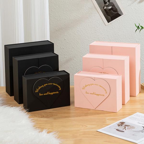 Cosmetics Custom Packaging Boxes 21x15x7cm 21x21x8cm Valentines Day Gift Box