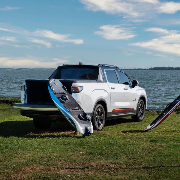 2023 2024 Model Electric Pickup Truck High Power Pickup Electric Cars RADAR RD6 2WD Drive Left Steering 2 Years