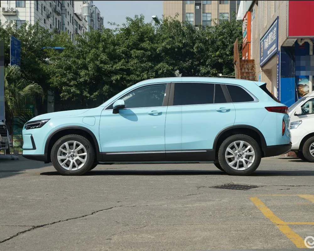 Battery Operated Electric Skyworth Car High Speed with 5 Seats Electric SUV Vehicle