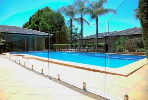 China Fully Frameless Glass Pool Fencing on sale
