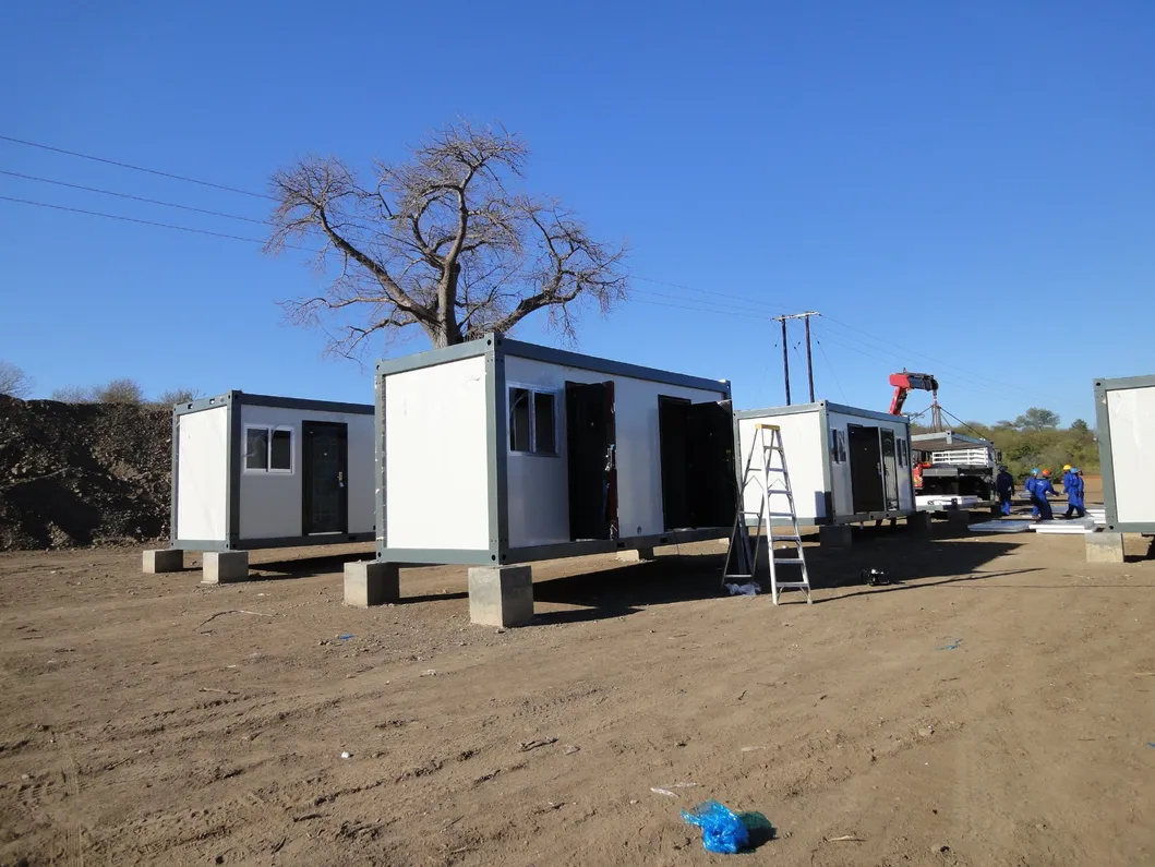 Multi-functional demountable Small Cheap Tiny Home Prefab House Cottages Container House Office Dormitory Manufacturer