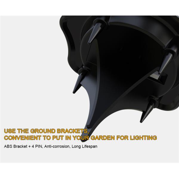 3000K CCT 0.5W Metal Outdoor Solar Pathway Lights Installed On Grass And Pathway