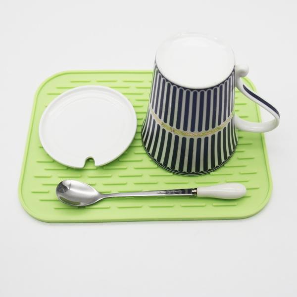 Heat Resistant Glass Cup Collapsible Silicone Dish Mat