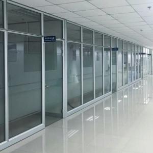 China Single Glazing Soundproof Office Partitions Walls Thickness 12mm Customized Size wholesale