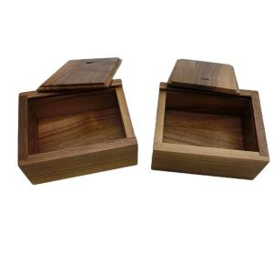 China Household Collectible Walnut Wood Box Customized Logo Antique Walnut Box wholesale