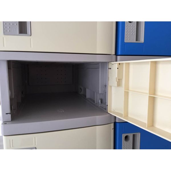 Green / Beige 32 Doors One Set Mobile Phone Charging Lockers With Coin Lock