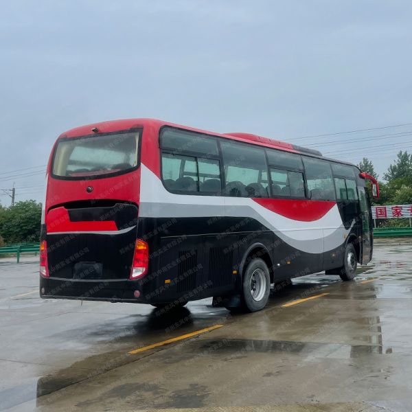 Designed 53 Seats Used Coach Bus Front Engine Youtong Buses in with Diesel Fuel Type