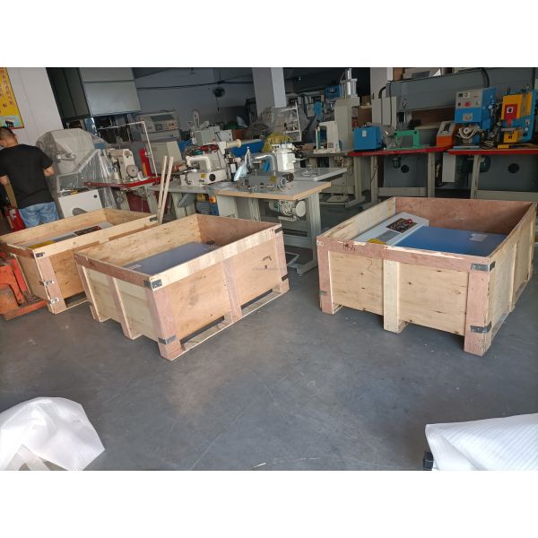 YT-600 YUTAI Work Area 600MM Shoes Upper Leather Bags Clothes Lining Ironing Fusing Press Machine for Customer Requirements