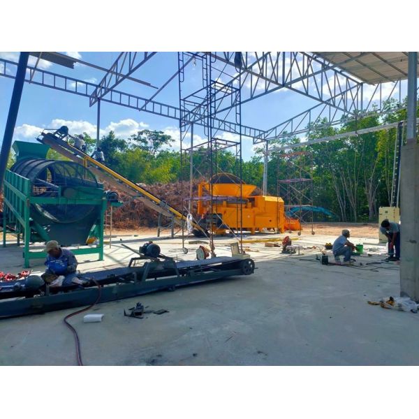 Industrial Wood Grinding Stump Grinder for sale, Tree/Stump/Pallet Chipper Shredder Crusher for Thailand