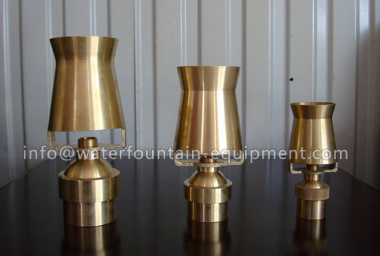 Brass Outdoor Water Fountain Equipment Garden Water Adjustable Jet G1 / 2"