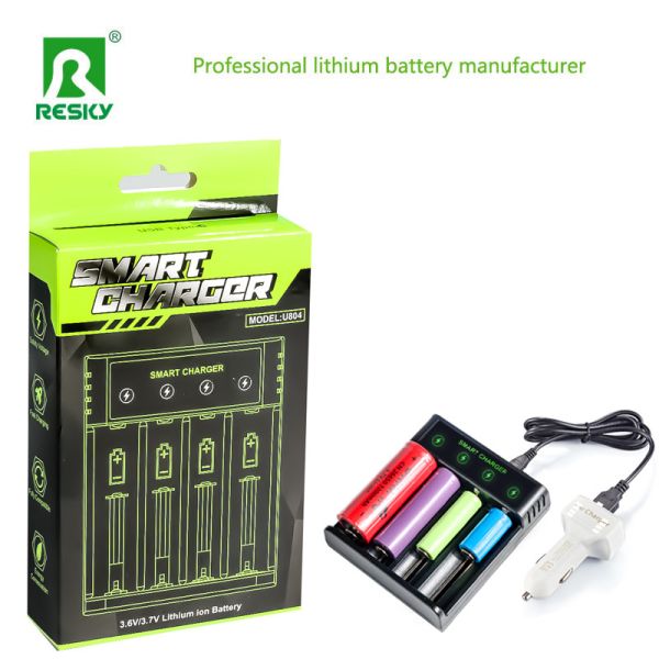 4 Slots Rechargeable Smart Battery Charger for 4.2V 2A 18650 Li-ion Ni-MH Ni-CD Battery