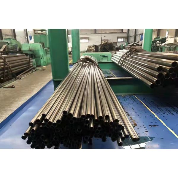 Cold Rolled Precision Seamless Steel Pipe St37 Cold Drawn For Boiler And Heat Exchanger