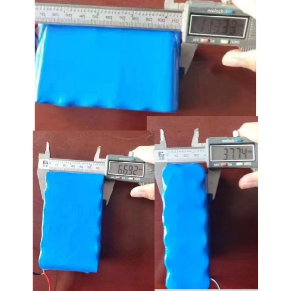 18650 Li Ion Battery 11.1V 8Ah 3S4P Custom Battery Pack with Compact Size