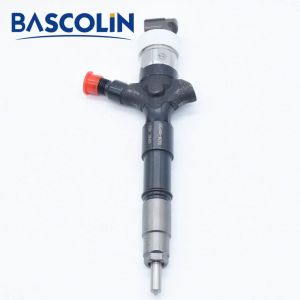 Buy cheap Common rail diesel injectors 095000-8290 SM295040-6130 fuel pump truck parts from wholesalers