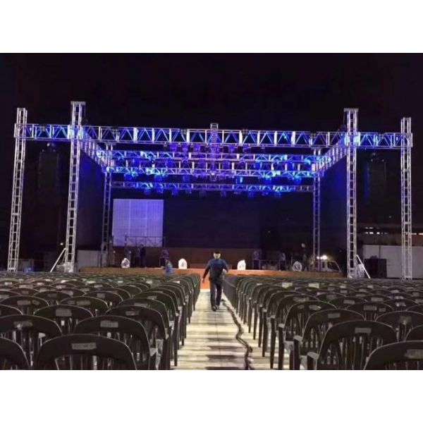 Portable product aluminum outdoor truss system