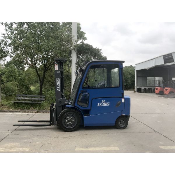 3000kg Electric Counterbalance Truck , Battery Power Lift Truck For Factory