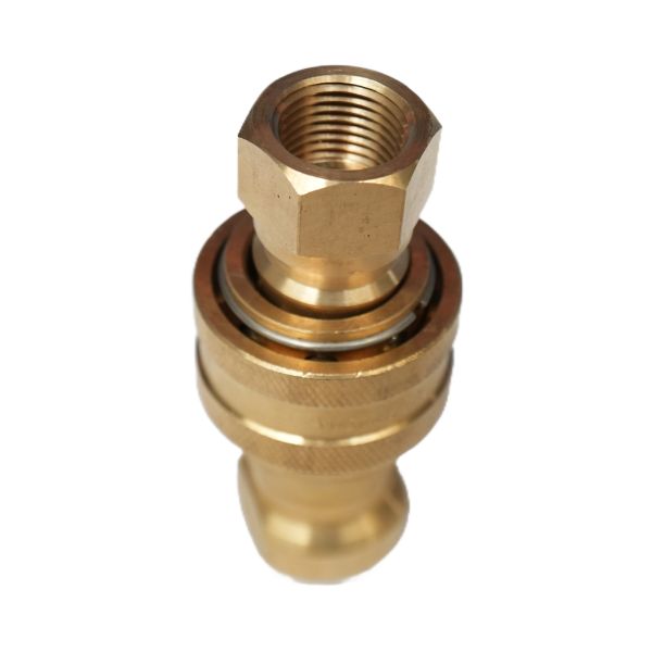 Cleaning driver holding spray gun quick change joint pipe quick docking joint