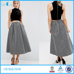 OEM Service Women Skirt with Side Pockets and Zip Fastening