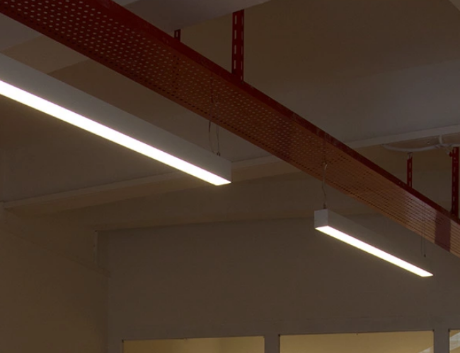 Suspended LED Linear Lighting Fixture 50Hz Warm White Long Life IP20