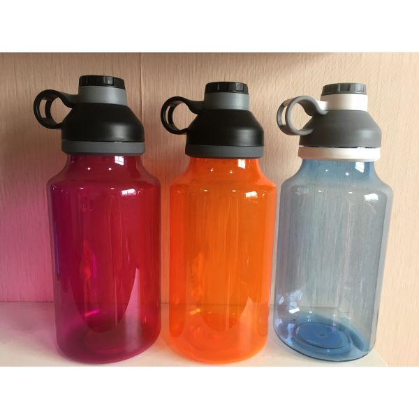 PCTG Plastic Promotional Water Bottles Single Wall Leakproof 1800ml