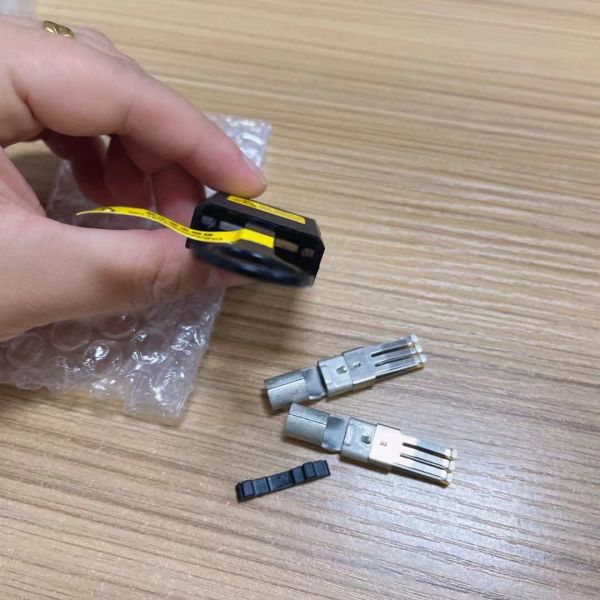 Original ZTE V9200 6180H BBU Power Connector