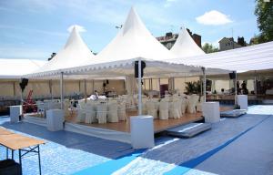 Deluxe Easy Setup Outdoor Wedding Pagoda Tents 3x3m 4x4m UV - Resistant