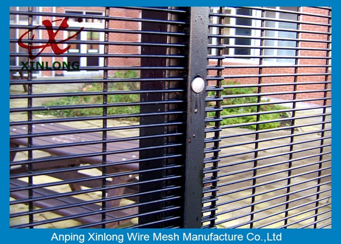 China Galvanized High Security Fence / Garden Security Fencing Iron Wire Material wholesale