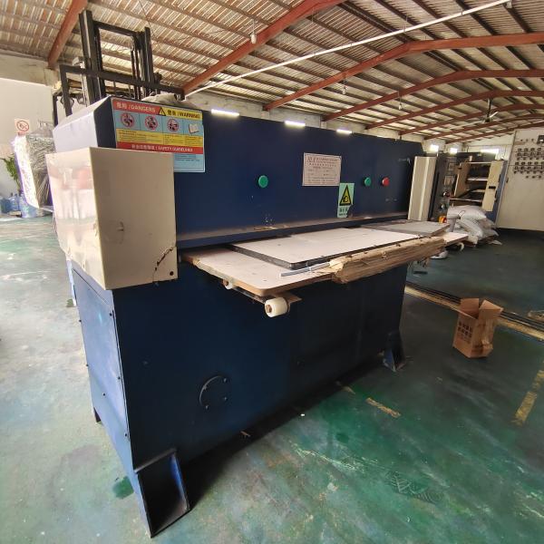 Quality Used 610MM Hydraulic Cutting Machine High Speed Plastic PP HDPE LDPE PET Lumps Barrels for sale