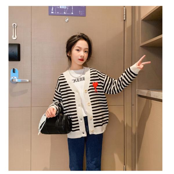 Classic Round Neck Warm Childrens Coats Black And White Striped Knitted Cardigan Jacket