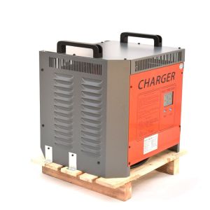 China AC 220V 380V 440V 550VDc Industrial Battery Chargers High Power Fan Cooling on sale
