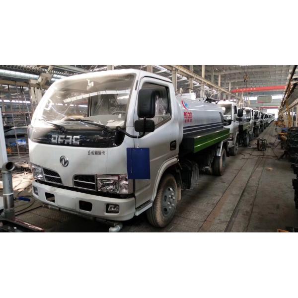 8CBM Water Bowser Truck , 4 X 2 HOWO Water Tank Truck For Warm Water Delivery