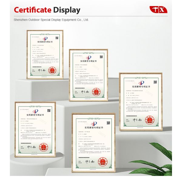 55 Inch Outdoor Digital Signage with 4K Ultra HD 3000 Nits Brightness and 50000H Lifespan LCD Advertising Machine