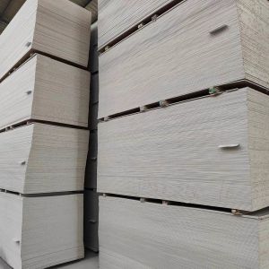 China 4x8' 15mm Standard Gypsum Plaster Boards For Building Ceilings wholesale