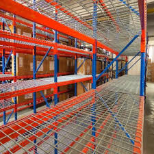 Customized Warehouse Pallet Rack Galvanized Wire Mesh Deck For Pallet Racking System