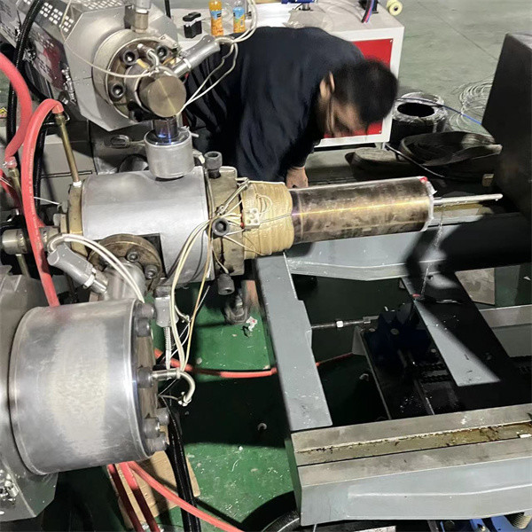 China 1 Year Gurantee HDPE PP LDPE Corrugated Pipe Extrusion Line with and Screw Speed of 22 Rpm wholesale