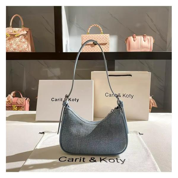 Stylish Heart-Shaped Denim Handbag for Women Single Handle Zipper Closure Cotton Lining