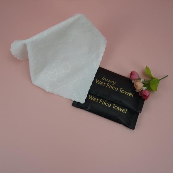 Restaurant Disposable Customized Design Individual Packing Embossed Microfiber Wet Towel