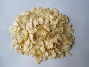 China wholesale Dehydrated/dried garlic flakes with root exporter in china wholesale
