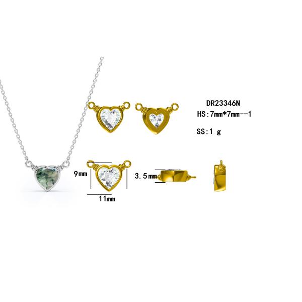 925 Silver Simple Natural Light Brilliant Elegant Green Heart Shaped Moss Agate Necklace For Sale