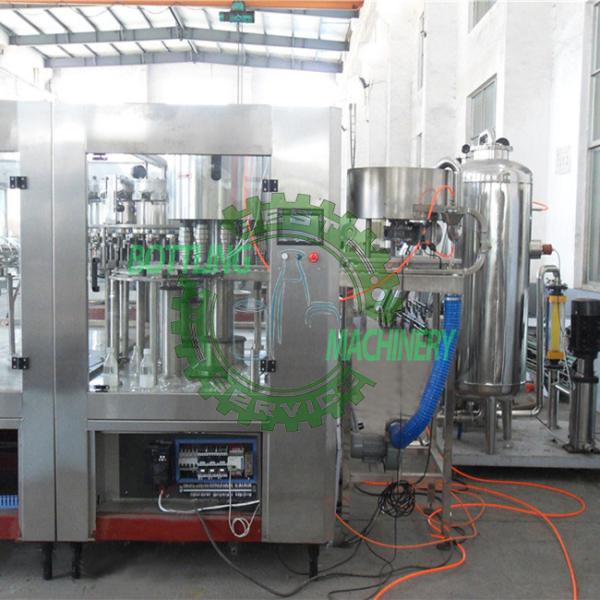 3 In 1 Monobloc SUS Frame Bottle Soft Carbonated Drink Filling Line