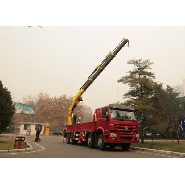 SINOTRUK HOWO Truck Mounted Crane / Truck Mounted Jib Crane For Construction