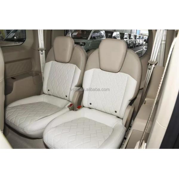 Touch Screen Wuling Baojun Four Door Five Seat Energy Vehicle with 4 Forward Shift