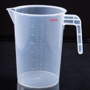 China 125 OZ Plastic Beaker Plastic Measuring Cup on sale