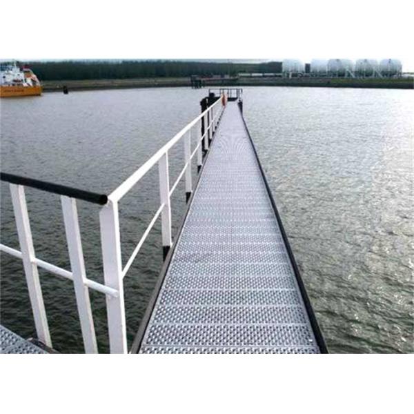 Anti Skid 300x3000mm Metal Perforated Sheet Steel Stairs Treads For Platform