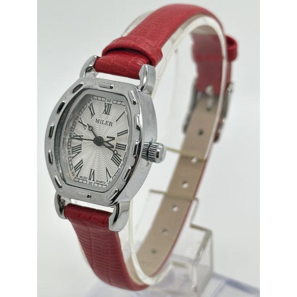 Modern Leather Strap Watches Laser Engraved Logo 30 Meters Water Resistant