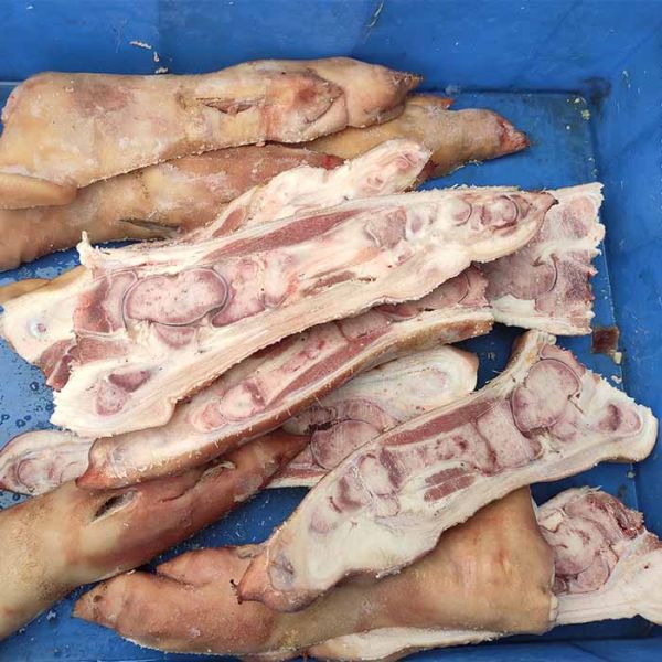 Frozen Beef Trotters/Feet Splitter Saw Cutting Machine With Conveyor Belt Cut Into Half