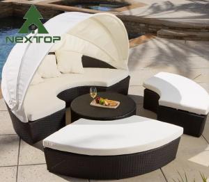 China Durable Outdoor Wicker Furniture Sunbed Unique Round Sofa With Canopy wholesale