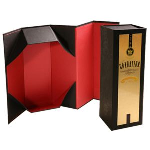 China Luxury Collapsible Wine Packaging Box With Magnetic Closure UV Coating wholesale