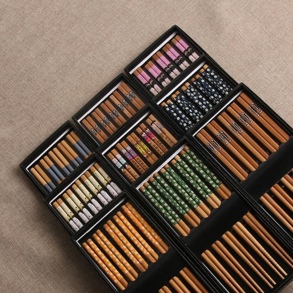 Wave Pattern Wooden Reusable Chopsticks , Japanese Travel Reusable Bamboo Cutlery Set