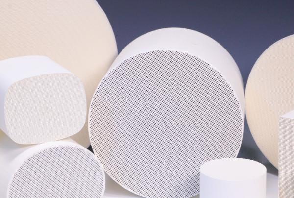 Quality Cordierite Cellular Ceramic Substrates Round For Catalytic Converters for sale